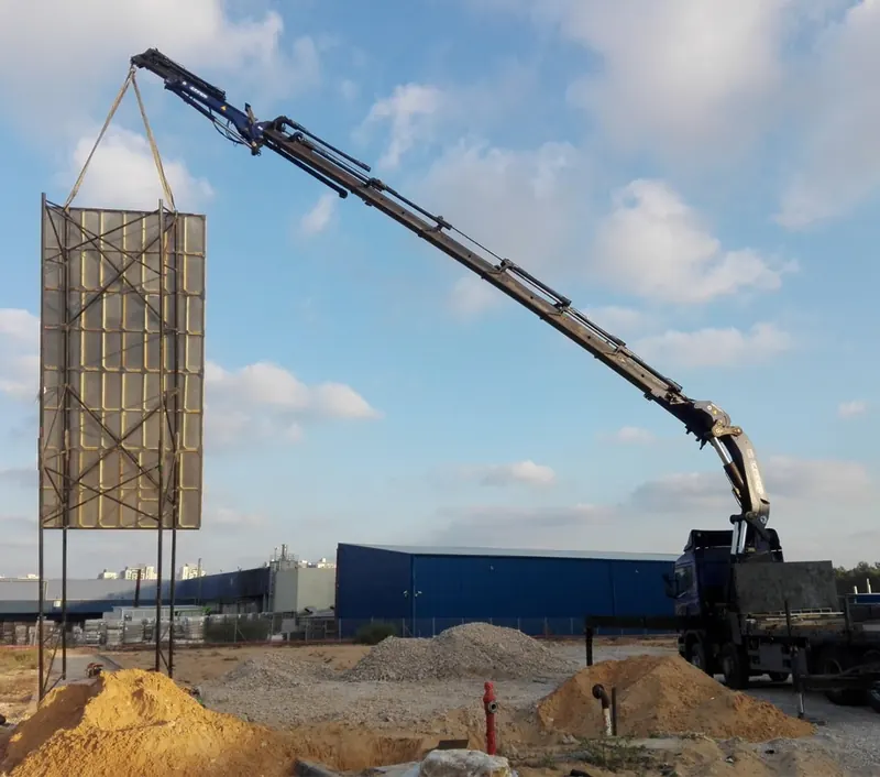 עבודת שילוט מתוך מבחר הפרויקטים של אדם שלטים — תמונה 58