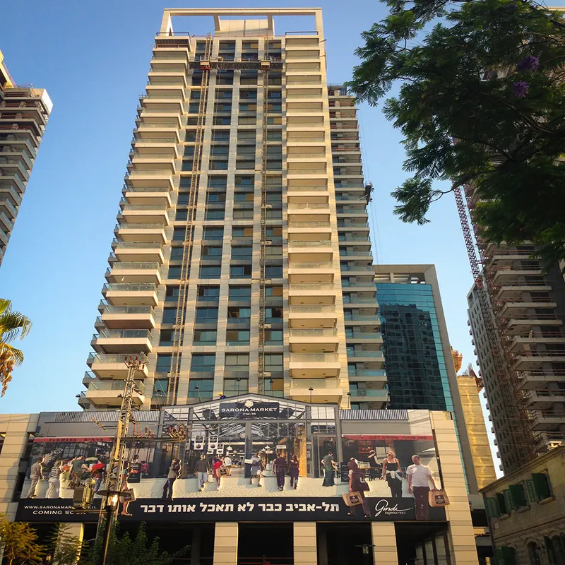 שילוט מתחם ודוכנים בשרונה מרקט — עבודה של אדם שלטים — תמונה 4